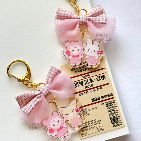 SKZ Angel Bow Keychain