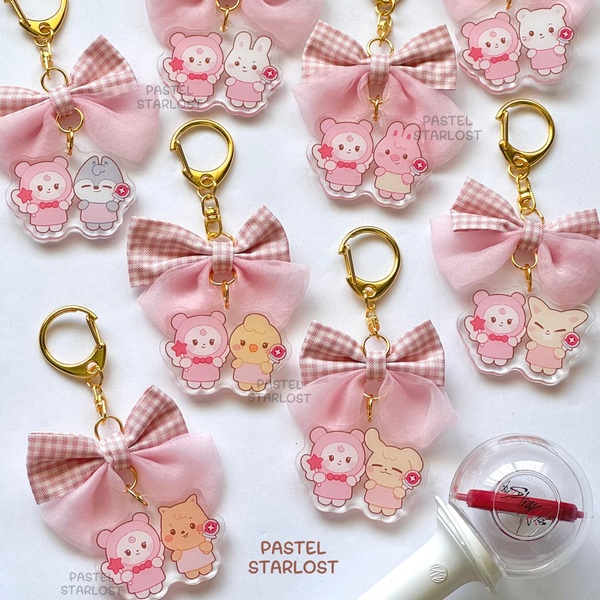 SKZ Angel Bow Keychain